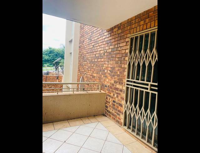 2 BEDROOM APARTMENT FOR SALE IN DIE HOEWES